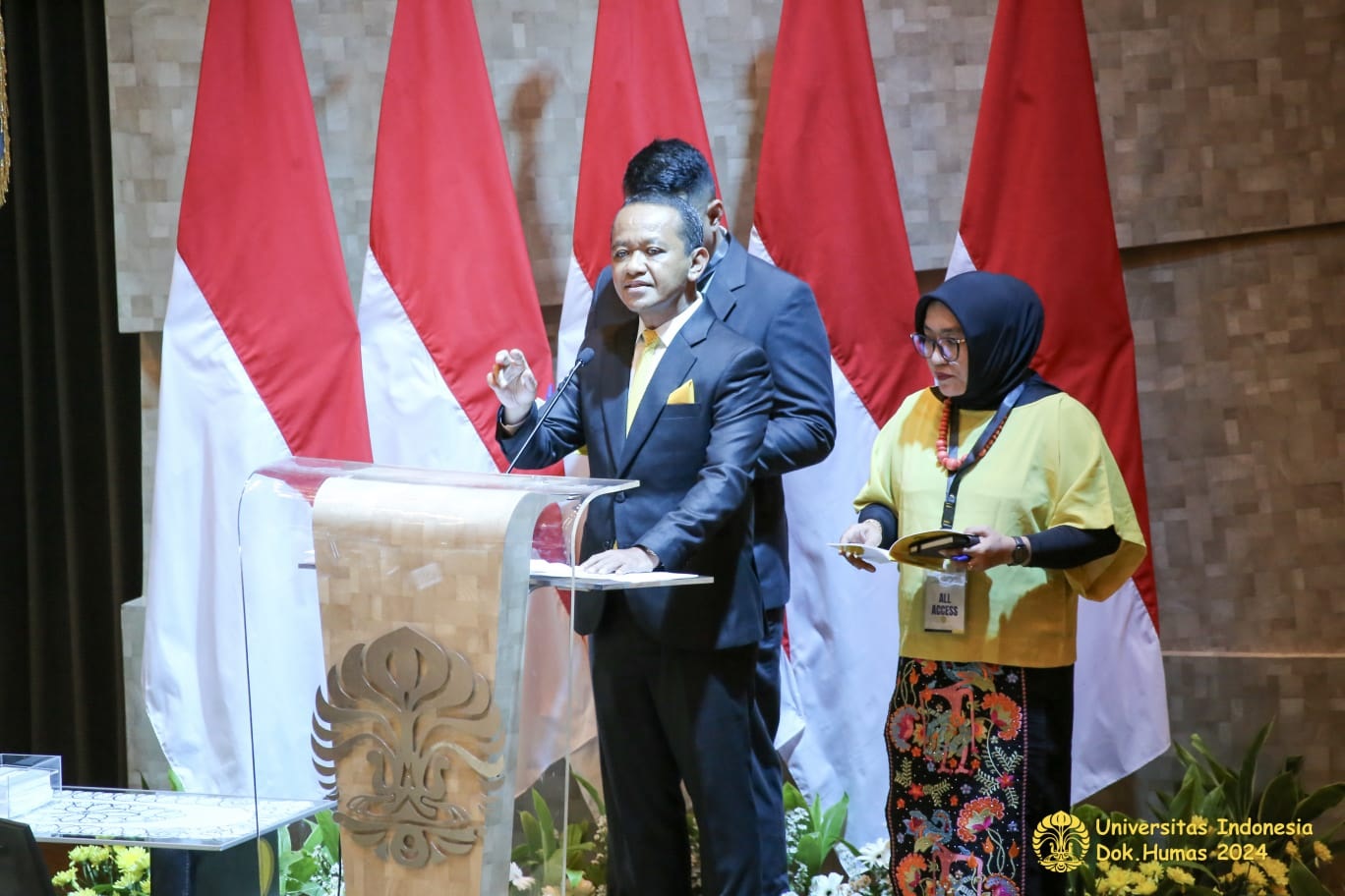 Menteri ESDM Bahlil Lahdalia Saat Mempresentasikan Disertasinya