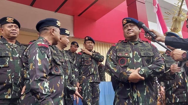 Komandan Korps Brimob Polri Komjen Imam Widodo menghadiri syukuran HUT ke-79 Brimob di Makobrimob, Depok, Kamis (14/11/2024). (tirto.id/Ayu)