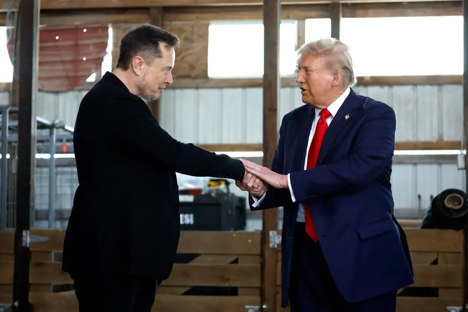 Trump dan Elon Musk (www.inilah.com).