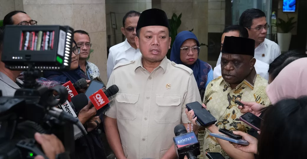 Menteri ATR/BPN Nusron Wahid Terkait Pagar Laut Tanggerang (Sumber Gambar: Kompas.com)