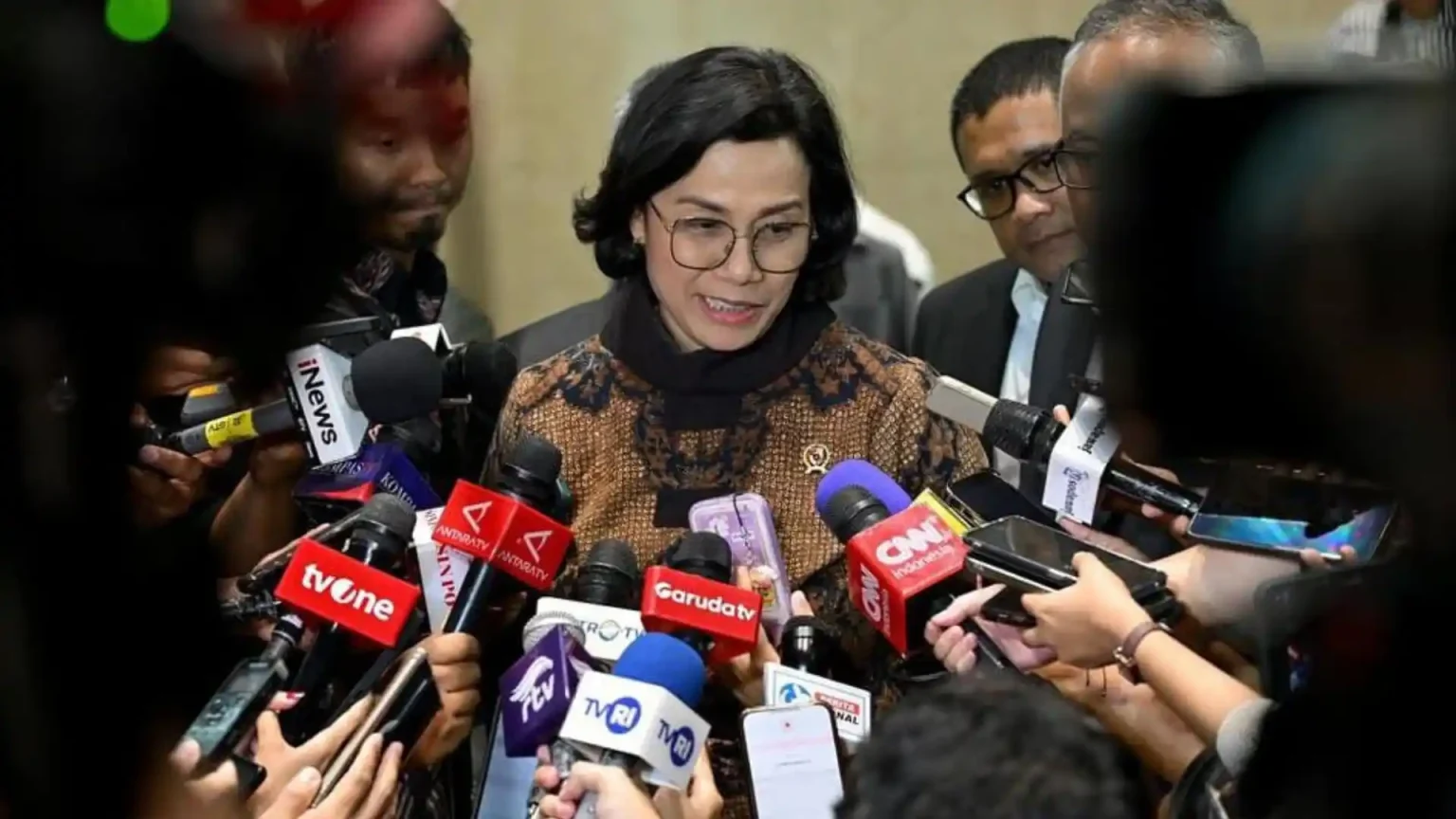 Sri-Mulyani-Biaya-Pengadaan-Mobil-Dinas-Eselon-I_11zon-1536x864
